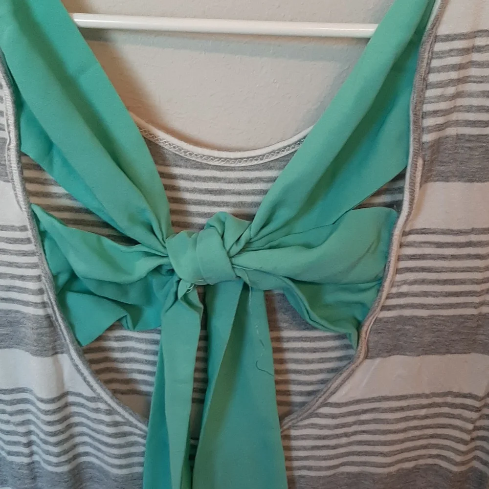 Eiffel Designs Mint Green Bow , Striped Gray and White Women's Top - Picture 5 of 7